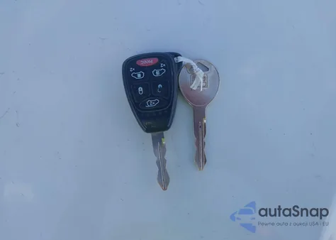 2005 Chrysler Town & Country Touring z USA, uszkodzony, nr VIN 2C4GP54L25R423641